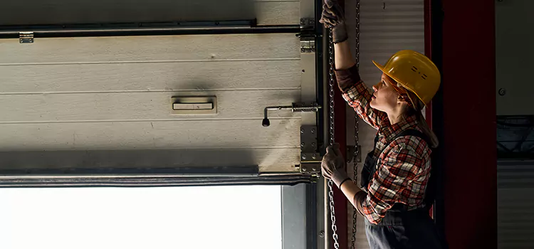 Addressing Common Garage Door Stoppage Issues in Roseburg, OR