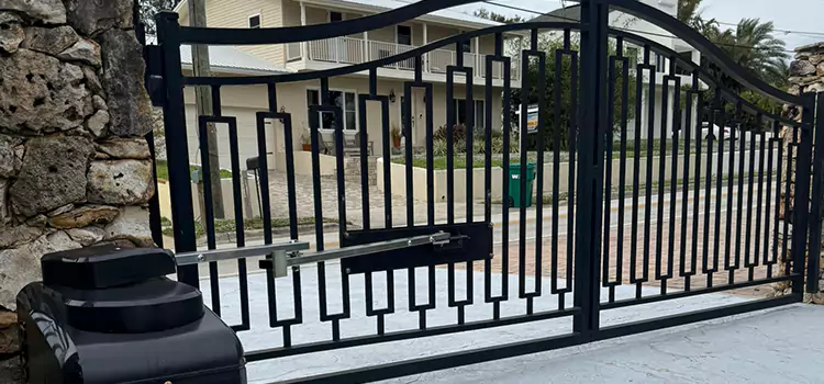 Swing Gate Opener with Keypad Roseburg